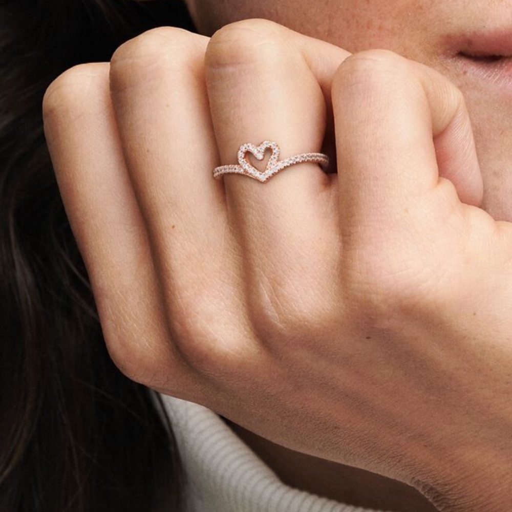 Sparkling Wishbone Heart Ring Ale Met 50